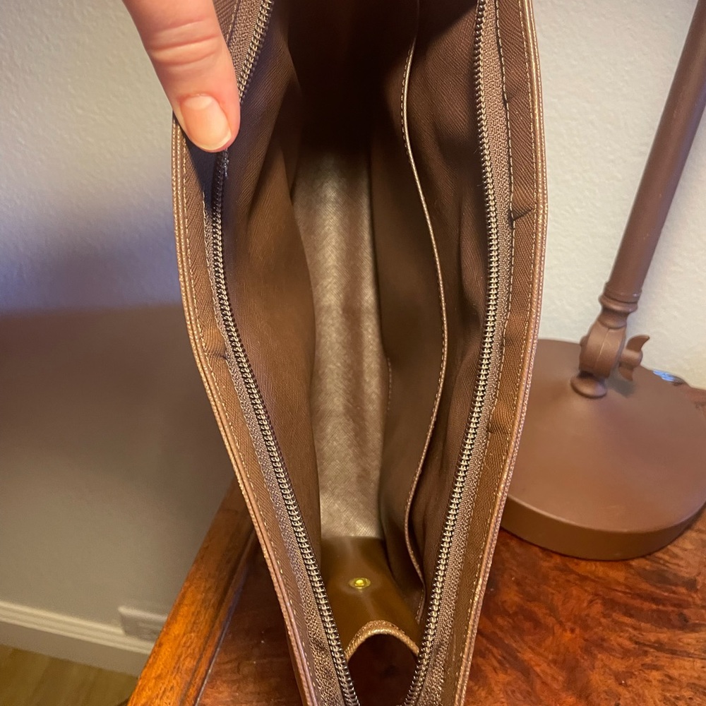COPY - Guaranteed authentic vintage Burberrys clutch - Picture 7 of 7